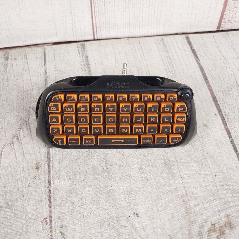 Nyko Type Pad PS4 DualShock 4 Controller 83222-Z09 QWERTY Style Keyboard TESTED